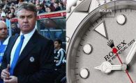 Jucatorii&nbsp;lui Chelsea i-au daruit lui Hiddink un ceas in valoare de 50.000 de lire sterline!