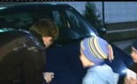 SUPER VIDEO: Baiatul lui Grzelak canta imnul Stelei! Vezi cum i-au asaltat pustii pe stelisti!