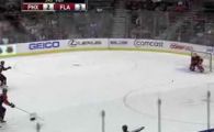 VIDEO&nbsp;Zapata exista si in hockey! Vezi cum a GAFAT un portar de 5 milioane pe an!