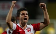 Incident la derby: Bratu a intervenit intre jandarmi si un suporter care a intrat pe teren!
