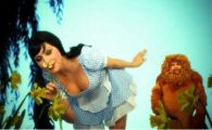 VIDEO / Ce legatura are Rooney cu un model Playboy! Vezi ultimul hit&nbsp;de la&nbsp;World Cup: