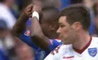 VIDEO Cea mai mare ratare din istoria FA Cup! Kalou a dat-o in bara din 3 metri! 