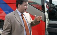 Steaua pradata de hoti, Stoichita suparat pe fani!