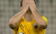 VIDEO Golul serii de la 30 de m dupa o gafa de milioane! AEK 2-2 BATE!