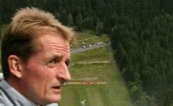 Stache il pune pe neamtul Petrik Sender antrenor la Rapid!