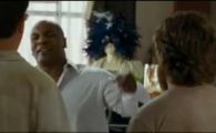 Mike Tyson, sensibil? Aproape ca ne-a pacalit...VEZI&nbsp;cum s-a apucat FIARA&nbsp;de cantat: