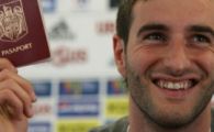 Max Nicu - doar in tribuna cu Serbia! Vezi cum a facut cunostinta Basescu cu el. Il vrei pe teren cu Austria? 