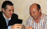 Basescu: "Batem cu un gol diferenta pe Serbia!"