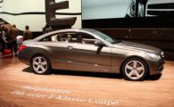 VIDEO: Mercedes Clasa E Coupe la Geneva 2009!