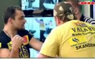 VIDEO: Valahu si Oncescu au dezmembrat masa! VICTORIE ONCESCU!