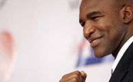 Holyfield va boxa pentru titlul mondial al greilor cu Nikolai Valuev!
