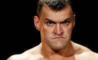 Video: Un nou monstru in Smackdown! Rusul Kozlov l-a "demolat" pe Hardy