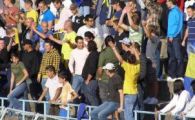 Scandal la Steaua II: Suporterii lui CSM Ploiesti au aruncat cu urina din autocar!