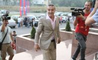 
	Gigi, din nou cu sacosa cu bani la vestiar! Ce prime anunta pentru Steaua in Europa!
