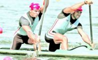 
	INCREDIBIL! Mai avem dubli campioni la canoe! Citeste povestea omului care a invatat sa vasleasca pe internet!
