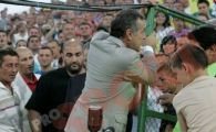 
	FOTO: Circ la Vaslui! Gigi Becali a sarit GARDUL ca sa ajunga la oficiala: "Paznicii m-au pus sa-l sar inapoi!" :))
