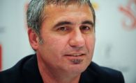
	Hagi a facut show si l-a batut pe Andone pe stadionul Dinamo intr-un meci caritabil!
