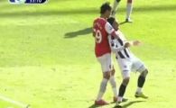 
	VIDEO CRIMINAL! Chamakh a turbat pe teren! A incercat sa-si stranga de gat un adversar!
