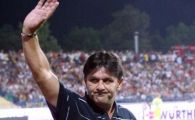 
	Lacatus: "Nu mai refuz sa vin la Steaua daca ma suna Gigi!" Vrei sa revina?
