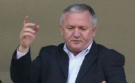 
	Porumboiu: "Mai e putin si scap de Caro! Nu sta pe banca la urmatorul meci!" Afla ce bani vrea spaniolul ca sa plece!
