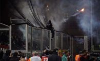 
	VIDEO / Scene INCREDIBILE in Italia! Sarbii au aruncat cu petarde si fumigene! Meciul Italia - Serbia a fost SUSPENDAT: 
