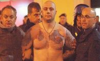 
	Ca-n filmele cu mafioti! A fost ARESTAT IVAN, liderul 'criminalilor' sarbi: era ascuns la motorul autocarului!

