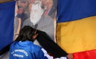 
	EMOTIONANT! 20.000 de oameni au cantat imnul Craiovei, compus de Paunescu! Vezi mesajele fanilor

