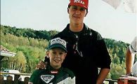 
	Poza de colectie: pustiul Vettel alaturi de Michael Schumacher! Cele mai tari 21 de poze din cariera noului IDOL din F1:
