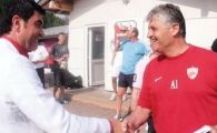 
	Borcea anunta curatenia printre jucatorii lui Dinamo: "Andone ramane! Nu pot sa spun daca il aducem pe Contra"
