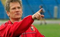 
	Motivul pentru care Boloni NU a vrut sa auda de Steaua: "Nu ma poate da afara un presedinte fara educatie!"
