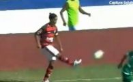 
	VIDEO! A dat pase cu calcaiul, loburi peste fundasi si a driblat ametitor! Vezi toate fazele lui Ronaldinho din ultimul meci!
