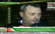 
	"Rapid nu o sa castige nimic fara mine!" Vezi cum face Rednic misto de Dinu Gheorghe:
