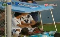 
	VIDEO / Ce face un fotbalist cand da un gol? Se urca intr-o masina de golf si pleaca :)
