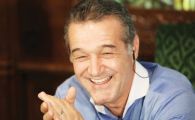 
	Becali ii da lectii lui Razvan! Ce ar face antrenorul Gigi la nationala pentru calificare! :)
