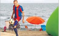 
	SUPER VIDEO! Dani Alves vrea sa fie REGELE jongleriilor la Barcelona! Vezi imagini din ultima sa reclama!
