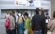 
	Mii de suporteri s-au calcat in picioare la portile stadionului Bernabeu! Ce surpriza au gasit in muzeul Realului:
