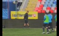 
	VIDEO! Olaroiu si-a inceput treaba la Steaua! I-a supravegheat de pe margine pe jucatori! Vezi imagini:
