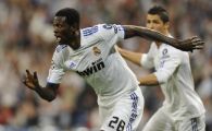 
	Adebayor e masochist! Vrea sa joace pentru fanii care i-au strigat: "Tatal tau spala elefanti, mama ta e o c****"!
