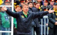 
	Antrenorul roman de pe lista lui Chelsea e IGNORAT! Dan Petrescu: "Nici daca iau Liga nu ma cauta de la Federatie" Ce spune de plecarea lui Razvan
