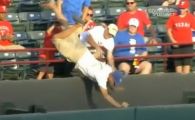 
	VIDEO HORROR! Tragedie in baseball! Un fan a murit incercand sa prinda o minge chiar sub ochii fostului Presedinte al Americii!
