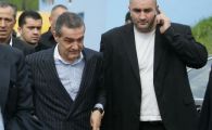 
	Becali vrea sa DISTRUGA Rapid: "Pancu sa se duca la baut! Sa stea 10 etape toti vagabonzii aia!" Steaua pregateste un transfer de 130 kg care sa BOMBARDEZE tot
