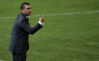 
	Dialog fabulos Gigi - Ilie Dumitrescu: "Am performante peste tine la Steaua! Ai jucat tu in Liga?" Ilie: "Tu stai in loja aia ridicata din banii pe transferul meu"
