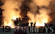 
	Haos la Cluj! Fanii lui U Cluj s-au dus peste jucatori in vestiar sa ceara demisia antrenorului! Machado le-a aratat semne obscene

