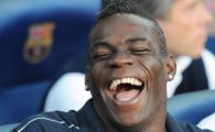 
	Ce au scris fanii lui Manchester City pe Twitter in noaptea de Revelion! Vezi ce a "cazat" Balotelli la hotel pentru o petrecere de neuitat :)
