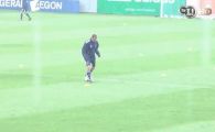 VIDEO! La 41 de ani ramane GENIAL! Ce driblinguri face LEGENDA Barcei care il vrea pe Chivu de la Inter: