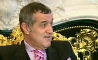 
	VIDEO A fost Mihai Viteazul si Clark Gable, acum vrea sa fie GLADIATORUL! Vezi noul look al lui Gigi Becali. "Par si eu mai tanar?"
