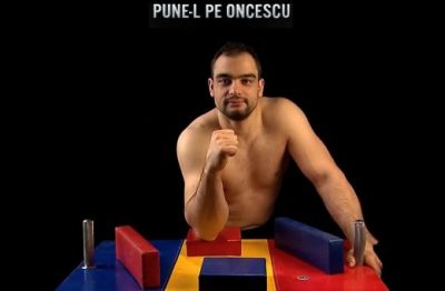 
	<span class="sitetext1">Oncescu a pus pana acum <span style="color: rgb(255, 0, 0);">43934</span></span> de oameni pe calculator: "Sunt victime sigure!" <span style="color: rgb(255, 0, 0);">PUNE-L PE ONCESCU! </span>Poti? Incearca aici:
