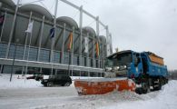 
	Steaua s-a intors in Romania! Vezi ce stelist a ramas INGROZIT cand a iesit din aeroport si a dat de ger
