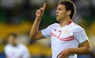 
	Steaua se lupta cu doua echipe mari din Europa pentru transferul unui mijlocas tunisian de 21 de ani! Toate detaliile unui super transfer:
