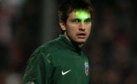 
	Mai STUPID de atat NU SE POATE! Dupa gafa lui Prepelita din tur, Tatarusanu o comite mai ceva ca Banel pe Bernabeu!
